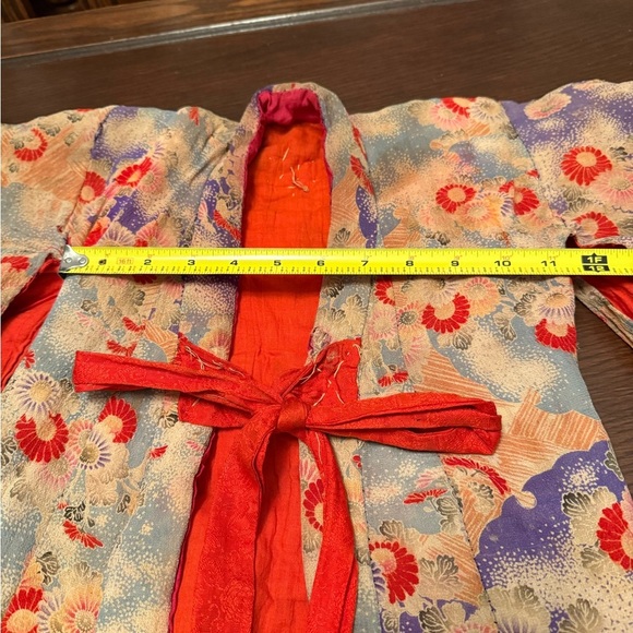 Rare Vintage 1920’s Child’s Kimono and Wooden Sandals - Picture 12 of 14